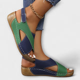 Kornélia™ - Kétszínű keresztpántos ék talpú szandál tépőzárral