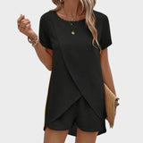 Petra™ - Aszimmetrikus blúz és short szett