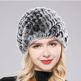 Flóra™ - Csíkos szőrme sapka