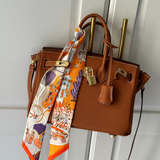 Dorottya™ - Strukturált bőr táska lakattal és arany zárral