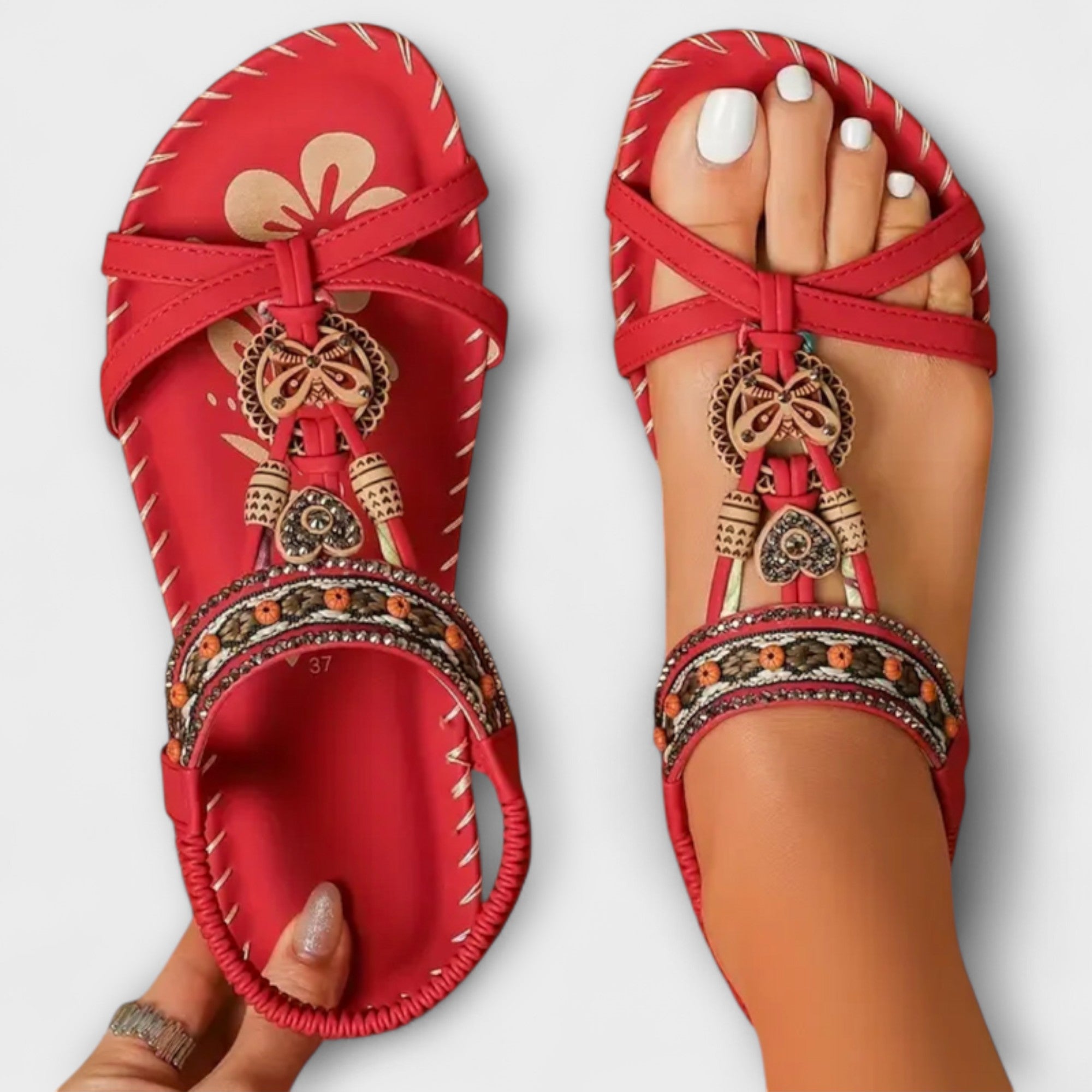 Tünde™ - Bohém lapos szandál etnikai charmmal és gyöngyös pánttal