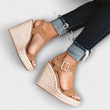 Ursula™ - Velúr ékszáras szandál fonott platformtalppal