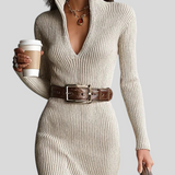 Brigitta™ - Bordázott kötött ruha V-nyakkal