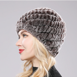 Flóra™ - Csíkos szőrme sapka