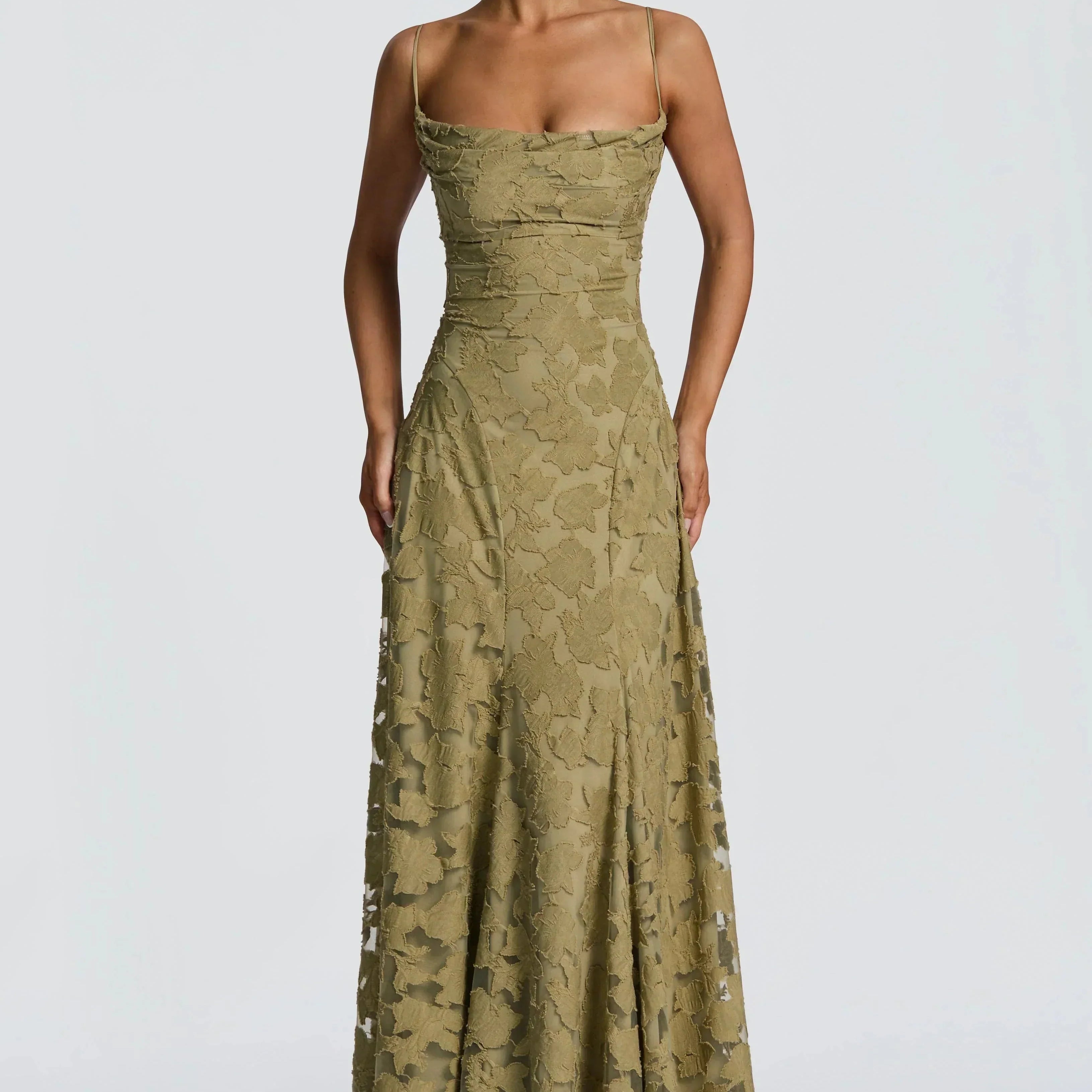 Pannika™ - Virágos applikációs maxi ruha